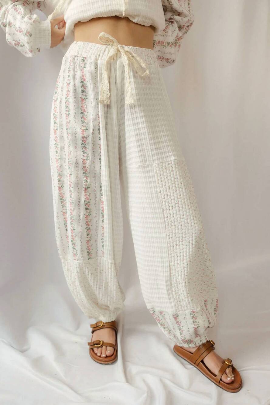 NEW POL floral patchwork pants in white